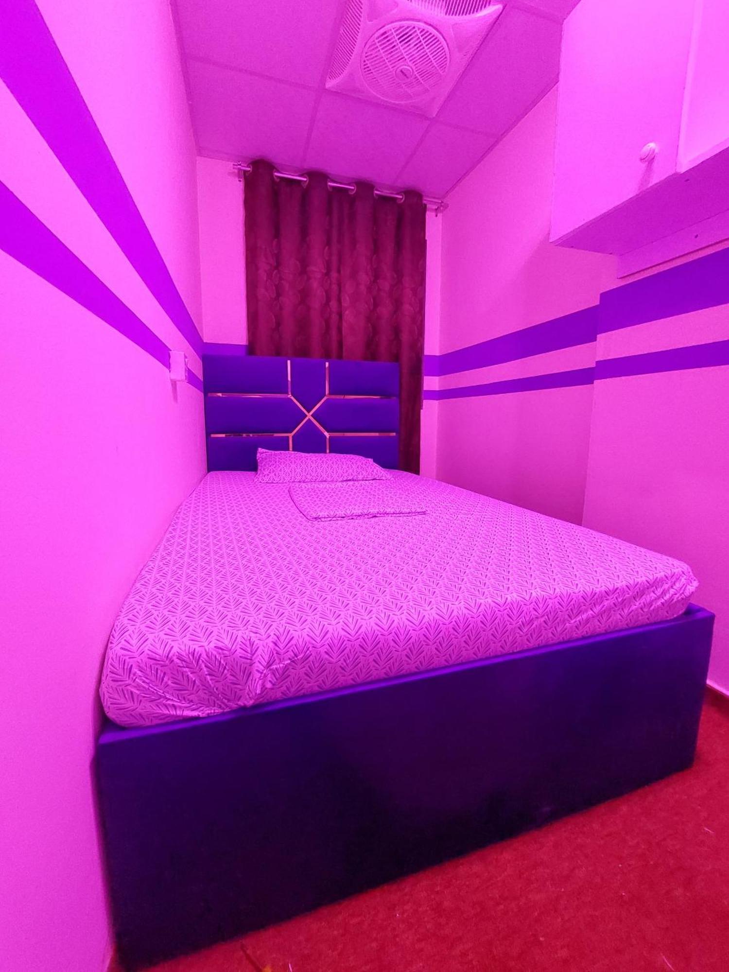 Benitah Capsule Hostel, Family And Partitions Apartment