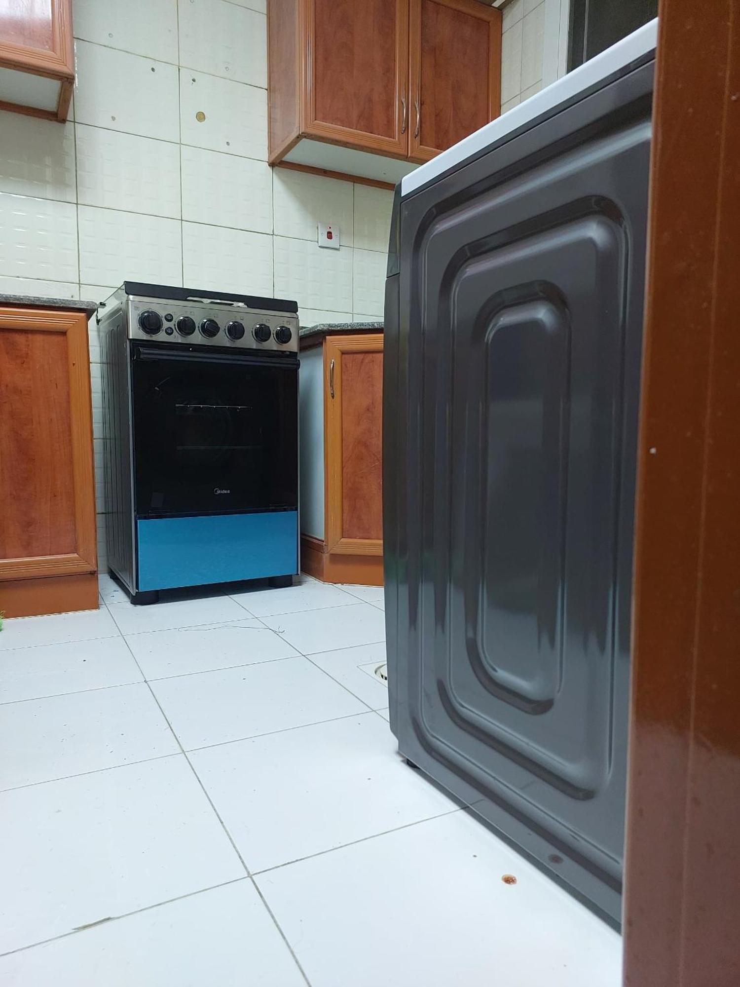 Benitah Capsule Hostel, Family And Partitions Apartment *