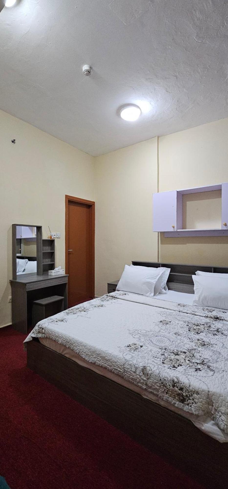 Apartment Benitah Capsule Hostel, Family And Partitions