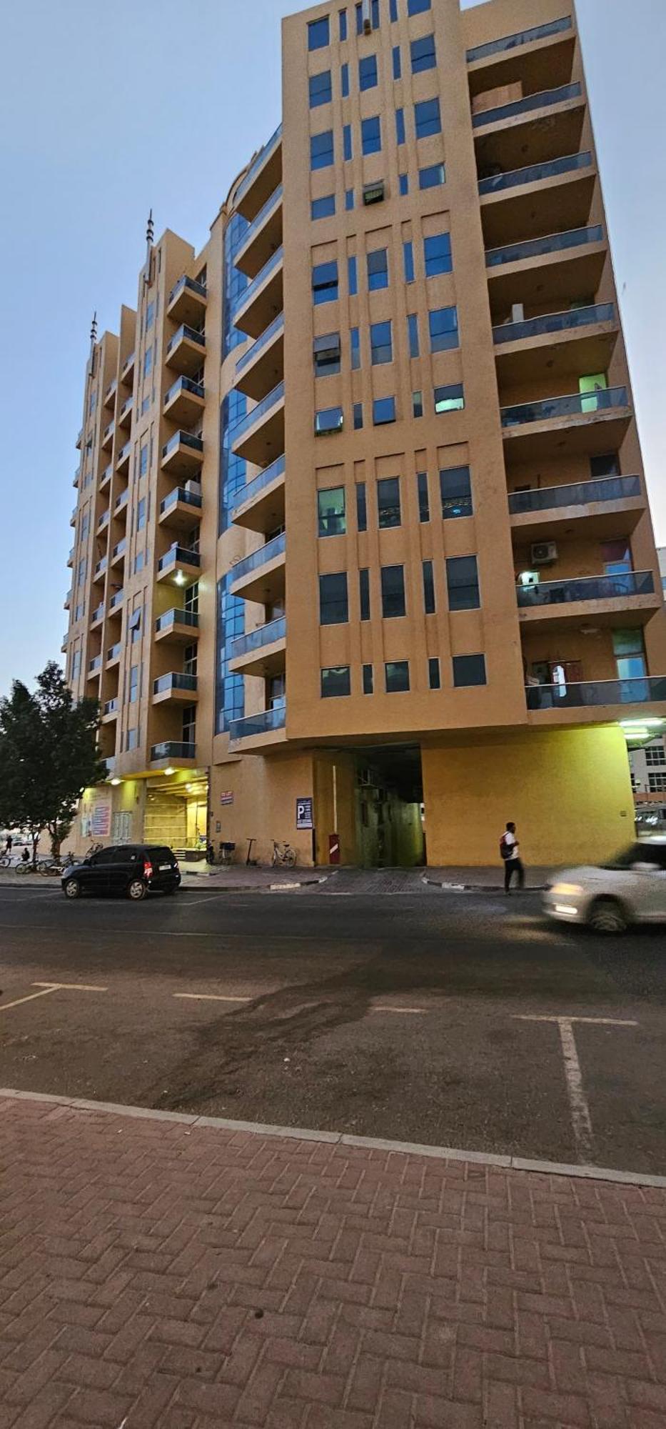 Benitah Capsule Hostel, Family And Partitions Apartment *